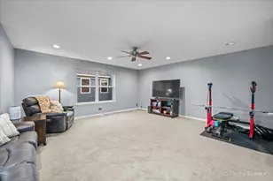 361 Oakmont Dr, Cary, IL 60013 - Photo 32