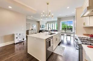 2136 W Belmont Ave, Chicago, IL 60618 - Photo 4