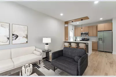 [Address not provided], Chicago, IL 60637 - Photo 4