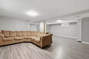 4801 S Lamon Ave, Chicago, IL 60638 - Photo 8