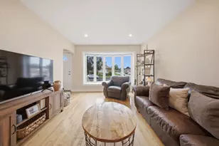 4801 S Lamon Ave, Chicago, IL 60638 - Photo 2