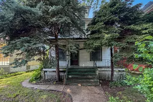 11808 S Emerald Ave, Chicago, IL 60628 - Photo 2