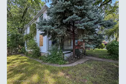 11808 S Emerald Avenue, Chicago, IL 60628 - Photo 1