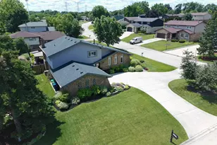 12309 Partridge Ln, Orland Park, IL 60467 - Photo 4