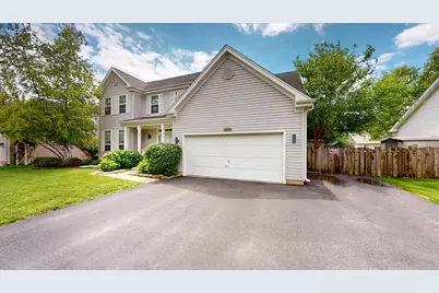 684 Huntington Drive, Carol Stream, IL 60188 - Photo 2