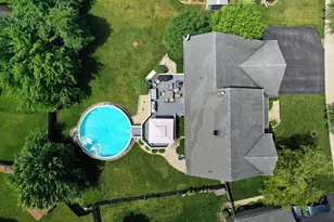 684 Huntington Dr, Carol Stream, IL 60188 - Photo 32