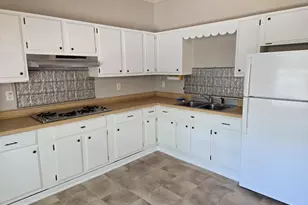 208 S Main St, Wauconda, IL 60084 - Photo 6