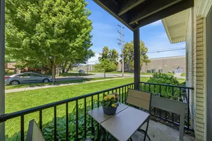 9601 S Karlov Ave, Oak Lawn, IL 60453 - Photo 24