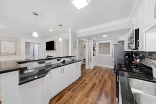 9601 S Karlov Ave, Oak Lawn, IL 60453 - Photo 12
