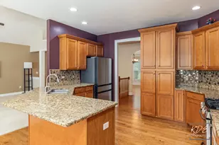 662 Omaha Dr, Yorkville, IL 60560 - Photo 12