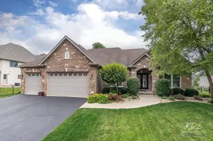662 Omaha Dr, Yorkville, IL 60560 - Photo 1