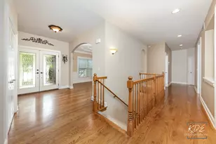 662 Omaha Dr, Yorkville, IL 60560 - Photo 6