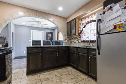 320 Dawn Avenue, Rockford, IL 61107 - Photo 6