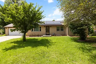 320 Dawn Ave, Rockford, IL 61107 - Photo 2