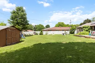 320 Dawn Ave, Rockford, IL 61107 - Photo 22