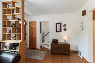 511 N Maple St, Mount Prospect, IL 60056 - Photo 12