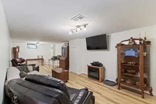 511 N Maple St, Mount Prospect, IL 60056 - Photo 18