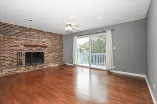 883 Hastings Ln, Hanover Park, IL 60133 - Photo 4