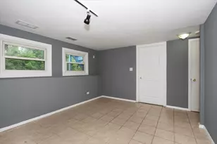 883 Hastings Ln, Hanover Park, IL 60133 - Photo 14
