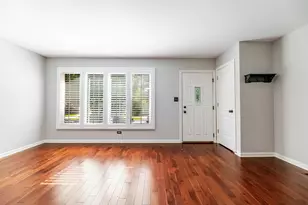 11134 S Sawyer Ave, Chicago, IL 60655 - Photo 2