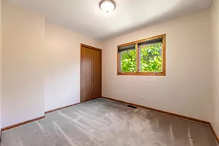11134 S Sawyer Ave, Chicago, IL 60655 - Photo 10