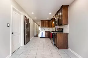 11134 S Sawyer Ave, Chicago, IL 60655 - Photo 6
