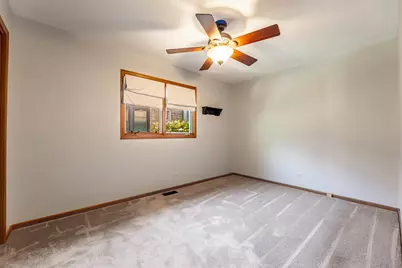 11134 S Sawyer Avenue, Chicago, IL 60655 - Photo 12