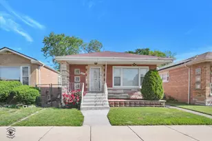 2344 E 83rd St, Chicago, IL 60617 - Photo 2