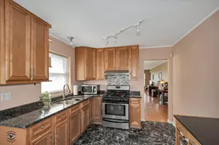 2344 E 83rd St, Chicago, IL 60617 - Photo 6