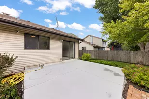 2S640 Continental Dr, Warrenville, IL 60555 - Photo 18
