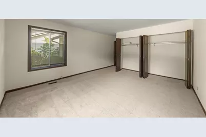 2S640 Continental Drive, Warrenville, IL 60555 - Photo 14