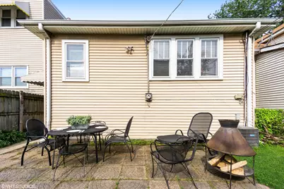 3255 N Kildare Avenue, Chicago, IL 60641 - Photo 18