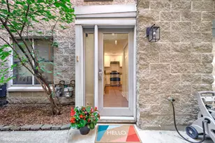 2415 N Janssen Ave, Chicago, IL 60614 - Photo 2