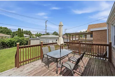 2924 W Jerome Street, Chicago, IL 60645 - Photo 32