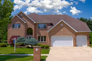 336 Tuttle Dr, Bloomingdale, IL 60108 - Photo 1