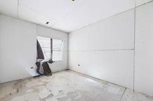 8551 S Ashland Ave, Chicago, IL 60620 - Photo 16