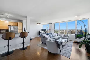 655 W Irving Park Rd, Chicago, IL 60613 - Photo 2