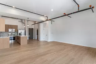 805 N Milwaukee Ave, Chicago, IL 60642 - Photo 10