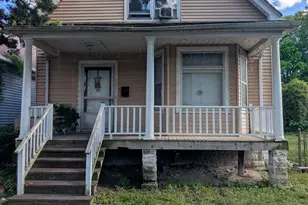 327 E 136th Pl, Chicago, IL 60827 - Photo 1