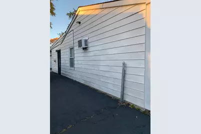 2057 217th Street, Sauk Village, IL 60411 - Photo 8