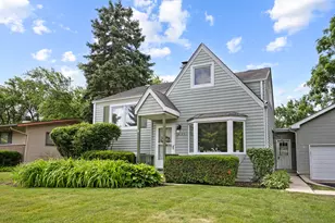 629 Inverness Rd, Lisle, IL 60532 - Photo 2