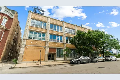 809 N Racine Avenue #204, Chicago, IL 60642 - Photo 1