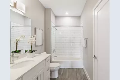 101 W Liberty Street W #201, Barrington, IL 60010 - Photo 10