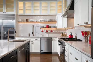 14 N Peoria St, Chicago, IL 60607 - Photo 18