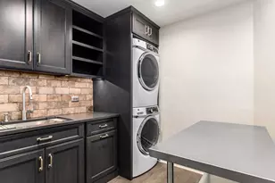 471 S Columbia St, Naperville, IL 60540 - Photo 68