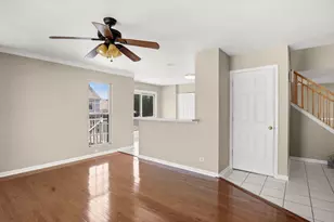 345 Mayfair Ln, South Elgin, IL 60177 - Photo 14