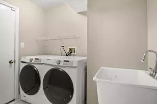 345 Mayfair Ln, South Elgin, IL 60177 - Photo 16