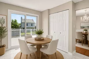345 Mayfair Ln, South Elgin, IL 60177 - Photo 10