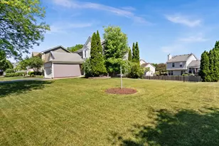 345 Mayfair Ln, South Elgin, IL 60177 - Photo 30