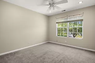 345 Mayfair Ln, South Elgin, IL 60177 - Photo 20